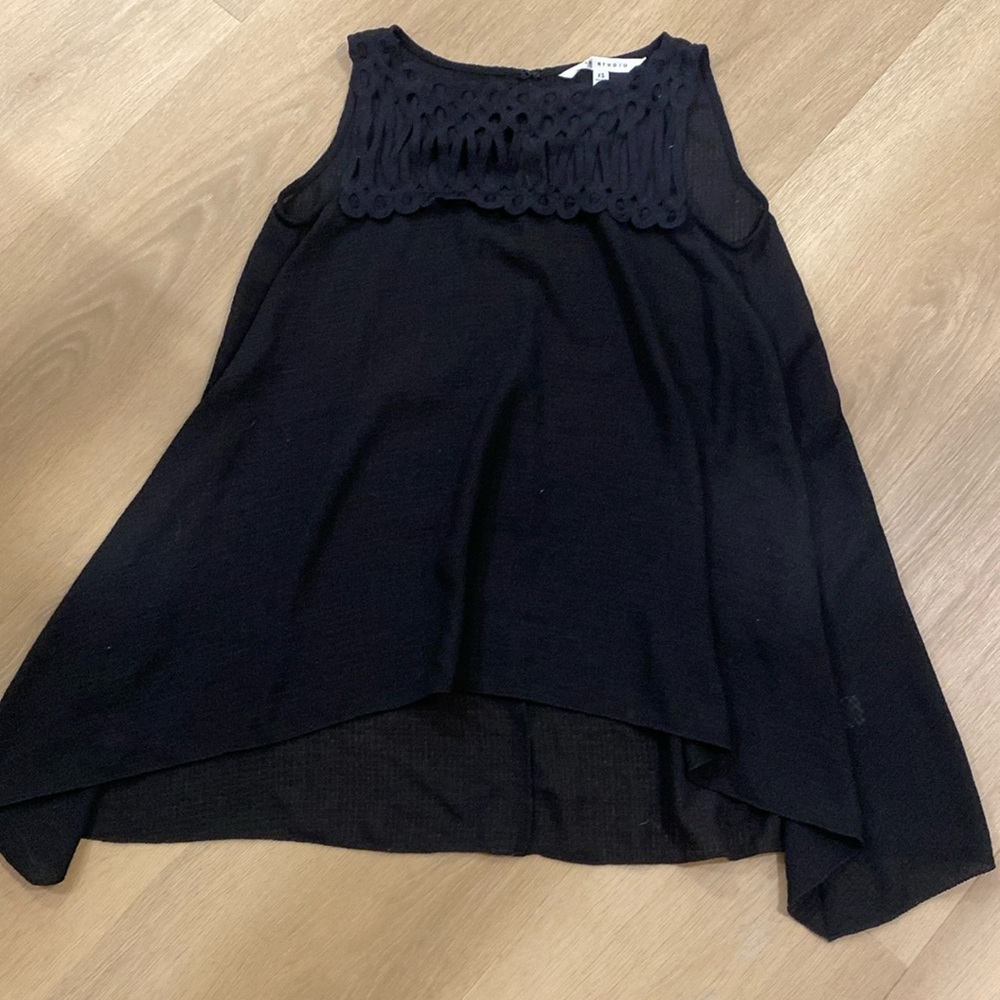 MAX STUDIO FLOWY BLACK TANK TOP WITH WOVEN DETAIL SIZE XS
